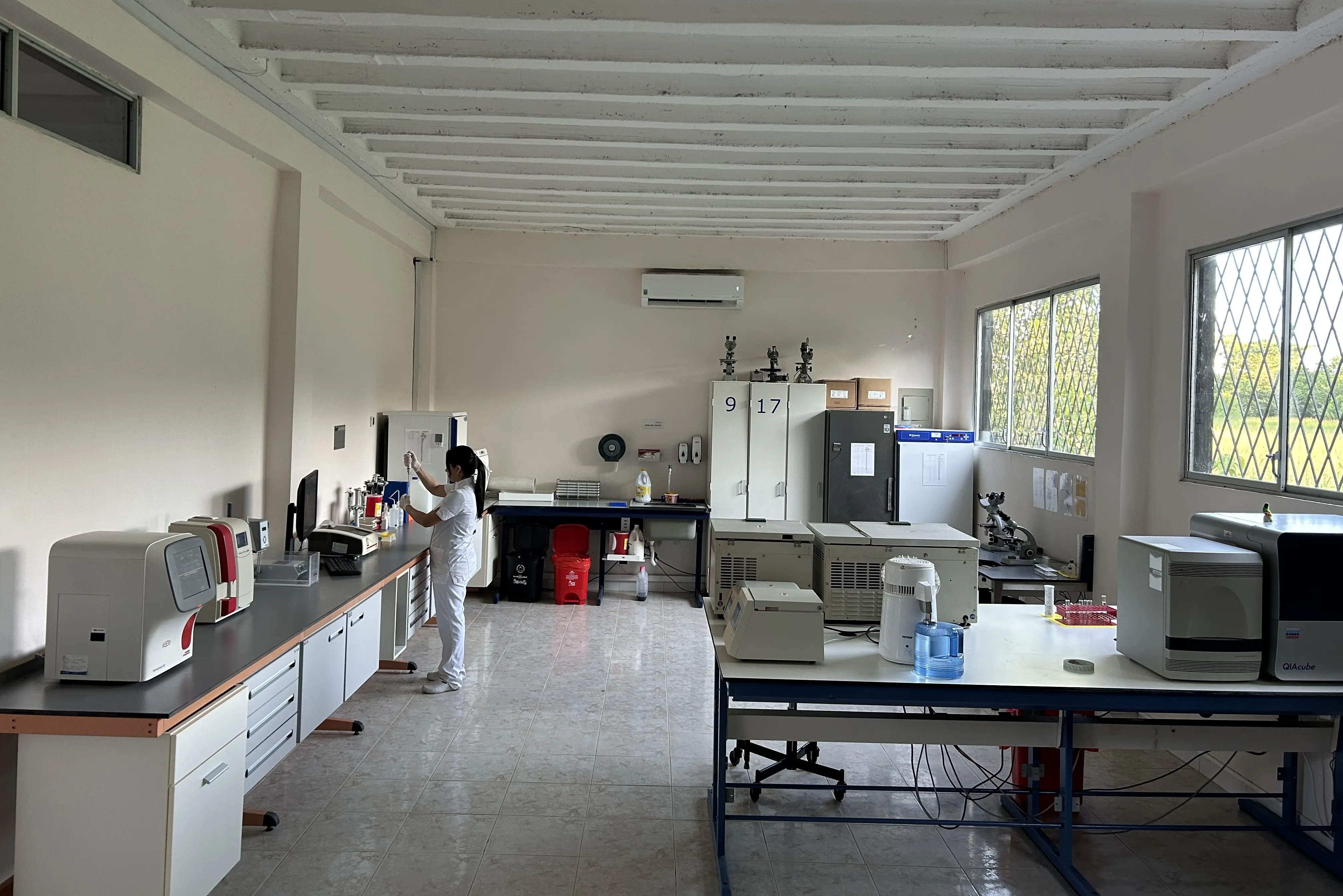 Laboratorio clínico del Hospital San Miguel